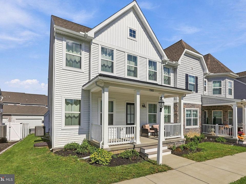 1st image of 2205 Alderbrook Ln