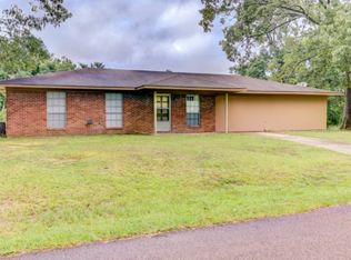 115 North Dr, Vicksburg, MS 39180