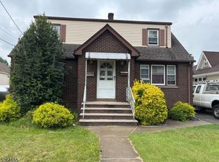 263 4th St, Saddle Brook, NJ 07663