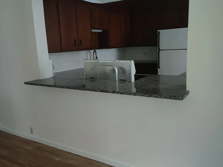519 Morristown Rd — Photo 6