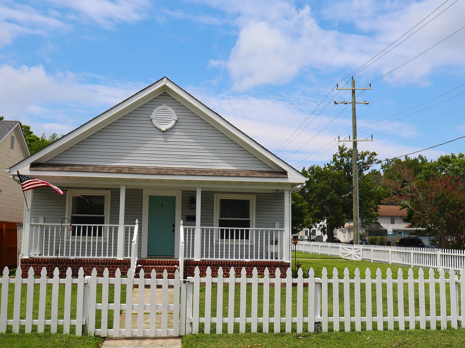 3 bed, 1220 sqft, $2,800 — Photo 2