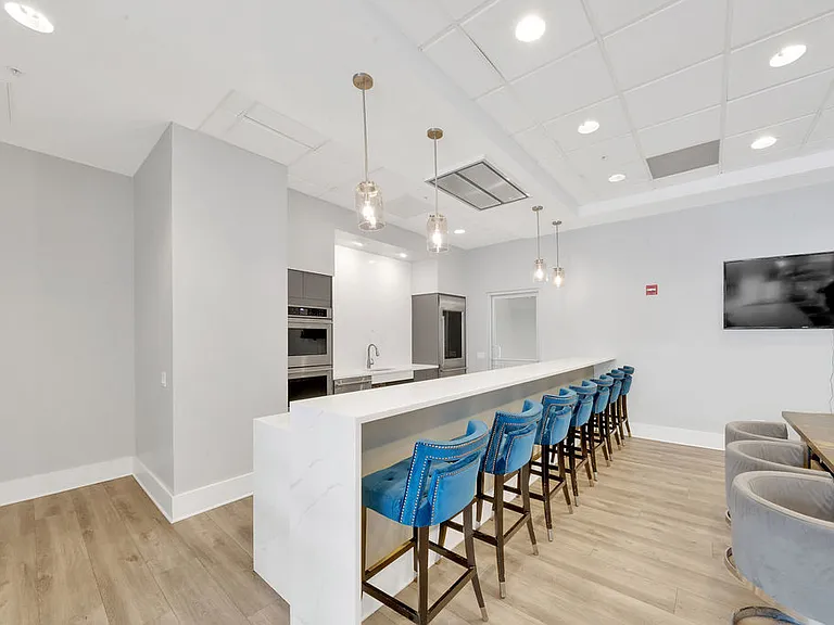 545 N Dearborn St #2510 — Photo 20