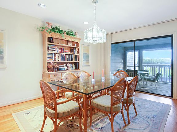 5th image of 7900 SE Little Harbor Drive #8