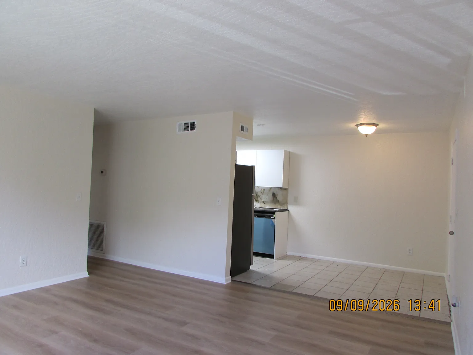 2 bed, 1069 sqft, $1,550 — Photo 4