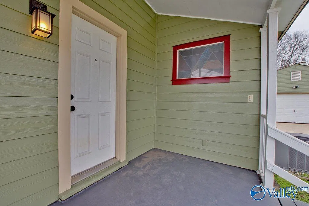 3 bed, 2.0 bath, 1505 sqft, $1,200 — Photo 3