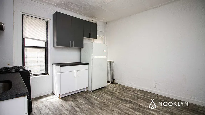 Rented by Nooklyn NYC LLC | media 17