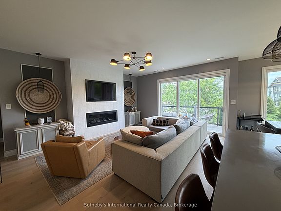 5th image of 658 Johnston Park Ave