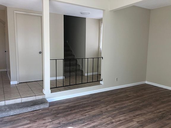 4th image of 10339 Greenwood Ct APT 1