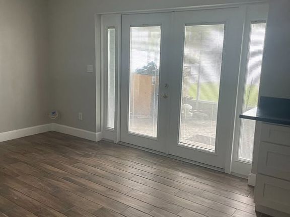 5th image of 2515 Gary Cir #2515
