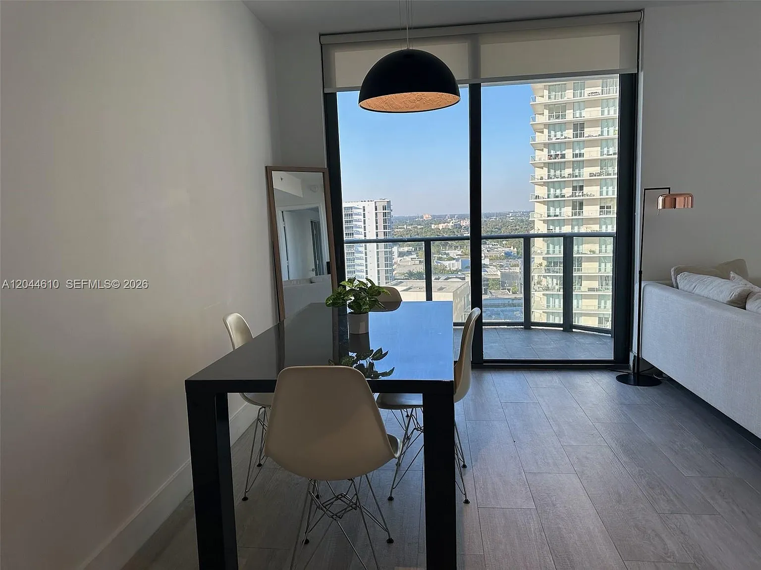 3401 Midtown Condo — Photo 4