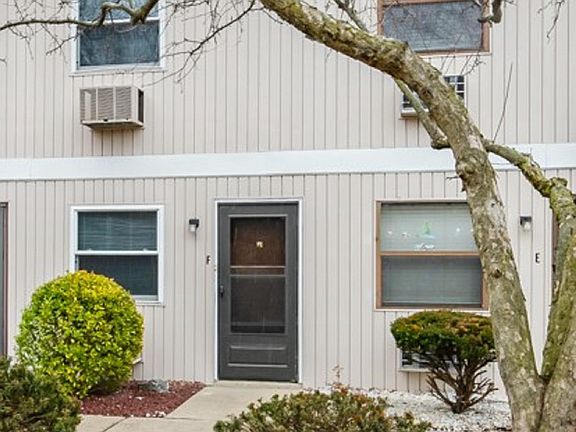 2nd image of 1338 W Wyomissing Ct APT F