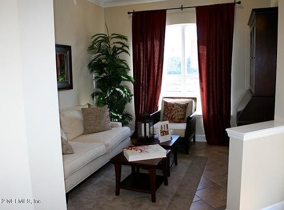 5th image of 141 Islesbrook Pkwy