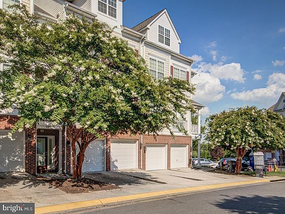 3rd image of 1802 Cedar Cove Way #201