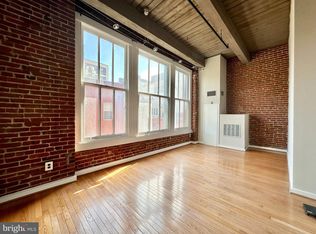 1010 Race St APT 3N, Philadelphia, PA 19107