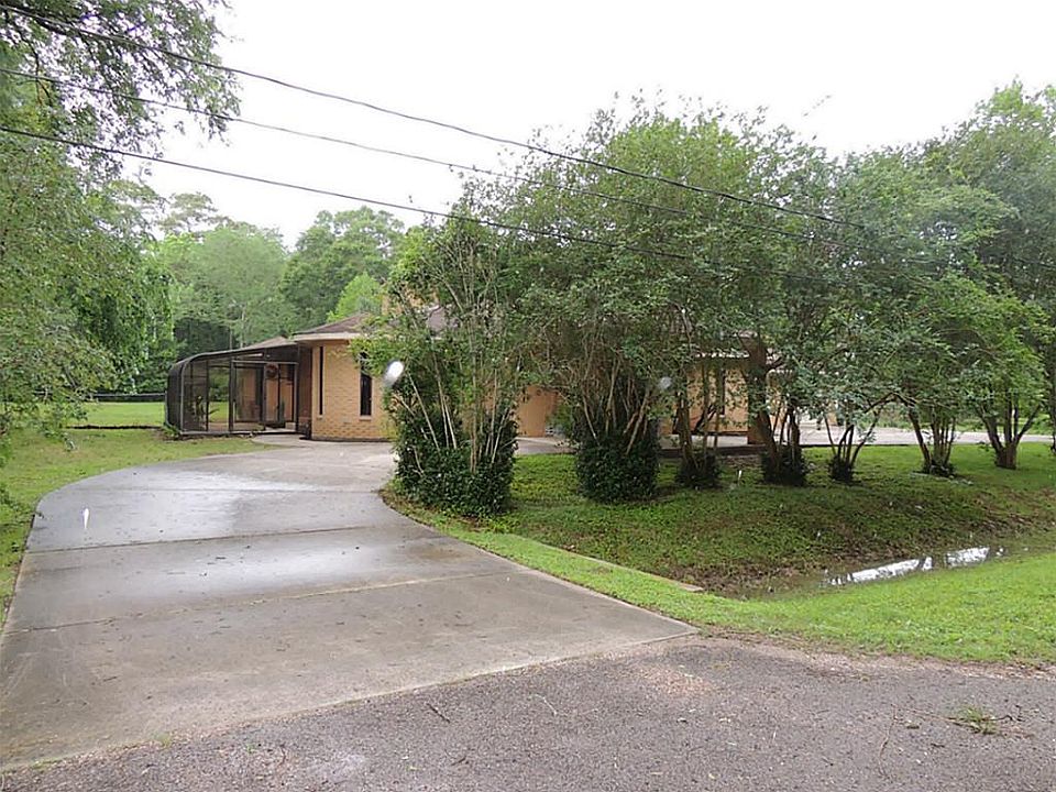1st image of 25523 Wildwood Ln
