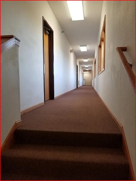 2 bed, 1000 sqft, $1,200 — Photo 2