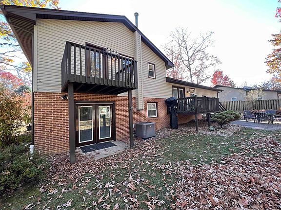 4th image of 113 Falling Rock Dr