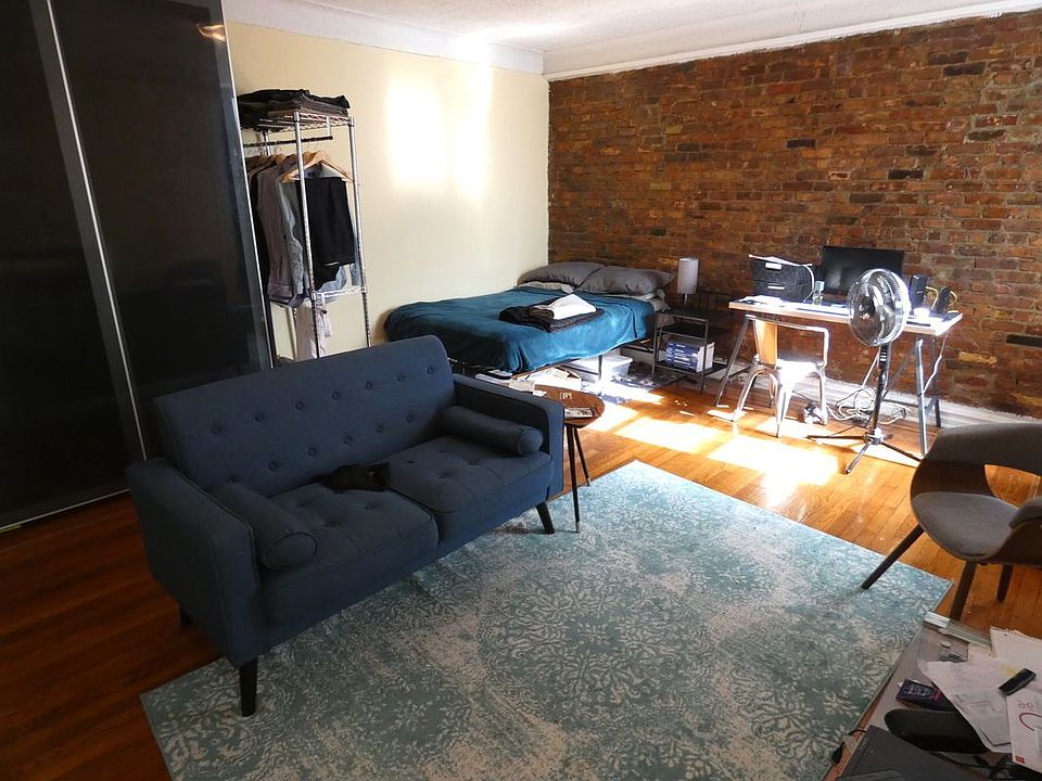 1st image of 3111 Crescent St APT B1