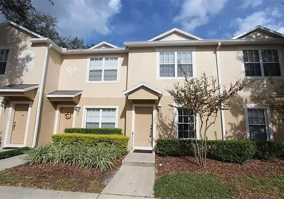 1st image of 120 Wilton Cir