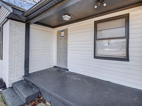 3rd image of 6733 Navy Rd