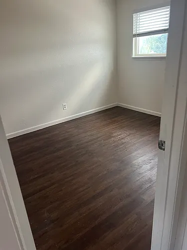 606 S Soderquist Rd #606 Photo 1