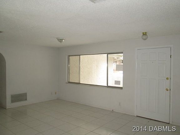 2nd image of 324 S Brighton Dr
