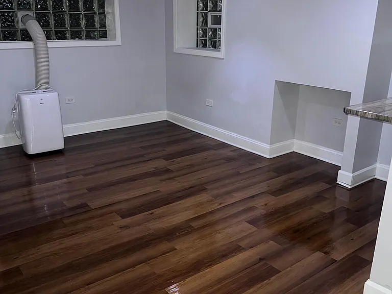 5741 N Artesian Ave #G — Photo 10