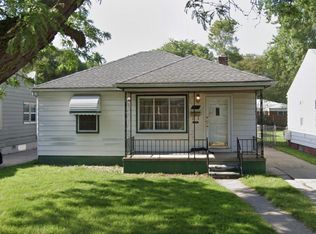 8115 Helen St, Center Line, MI 48015