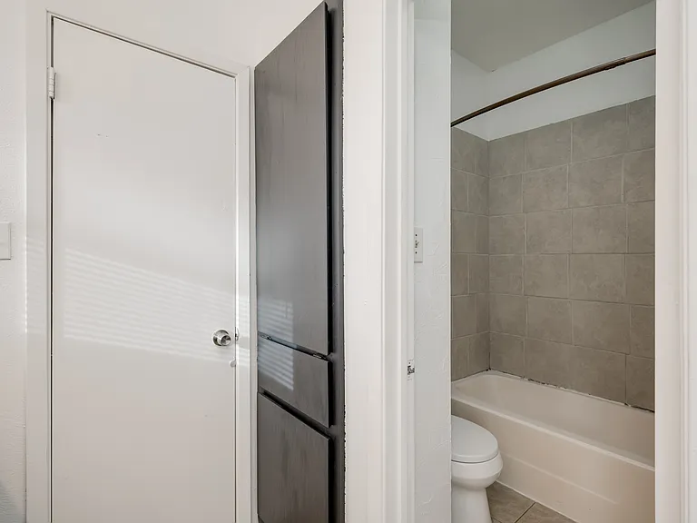 5304 Indio Cv #B — Photo 15