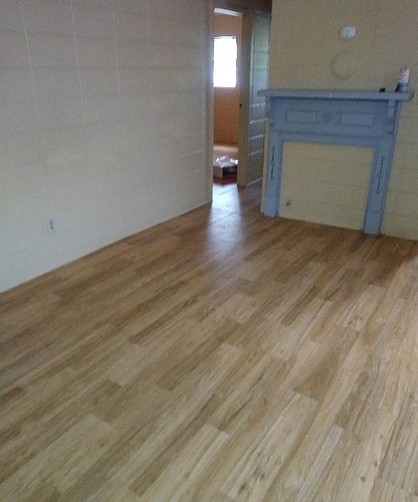 2nd image of 312 Crawley St