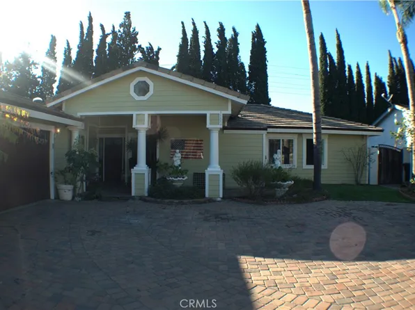 1102 E Buffalo Ave, Santa Ana, CA 92705