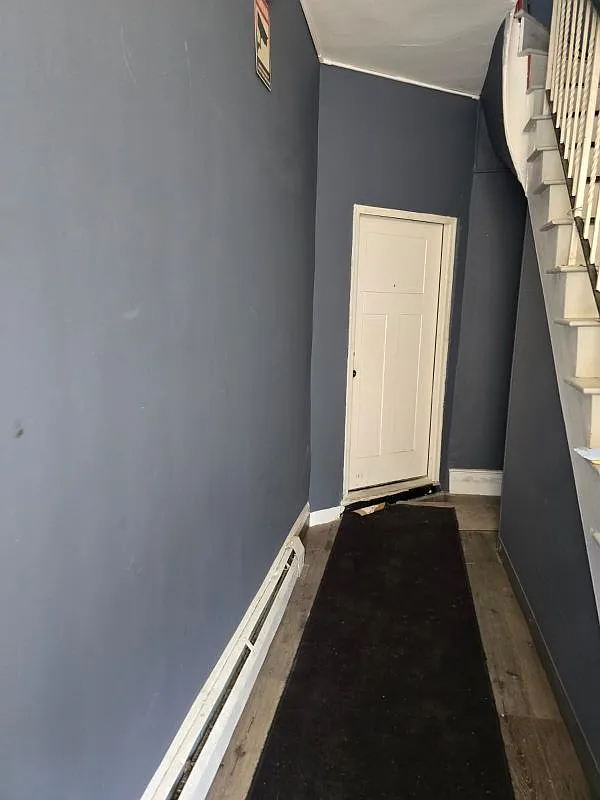 3 bed, 1.0 bath, 1100 sqft, $3,500 — Photo 3