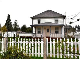 263 7th St, Lyons, OR 97358