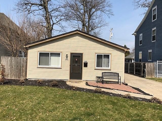 New roof, windows, air conditioning, furnace, water tank (2019)