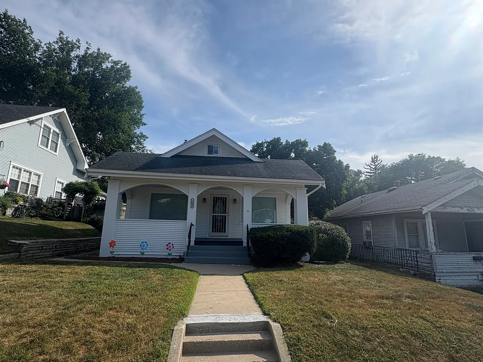 3 bed, 1.0 bath, 1238 sqft, $2,800 — Photo 2