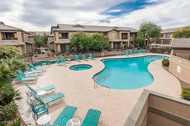 705 W Queen Creek Rd — Photo 17