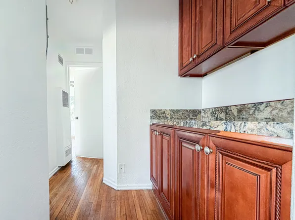 4024 Palmwood Dr #U2, Los Angeles, CA 90008