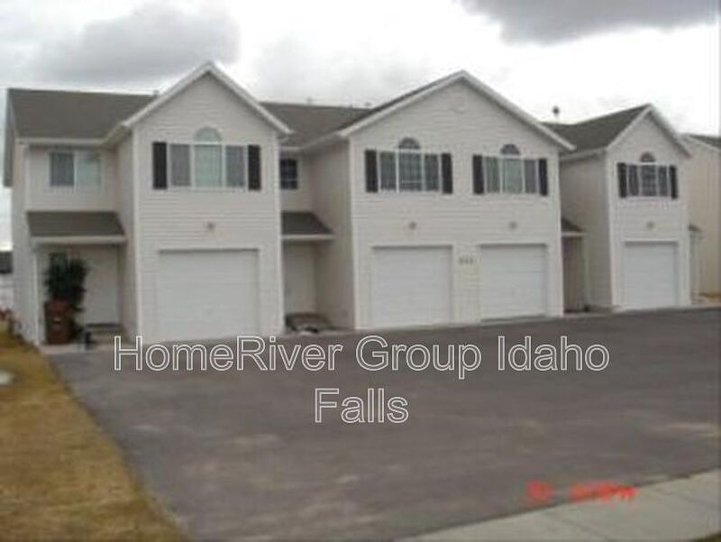 1st image of 3535 Deloy Dr APT 1