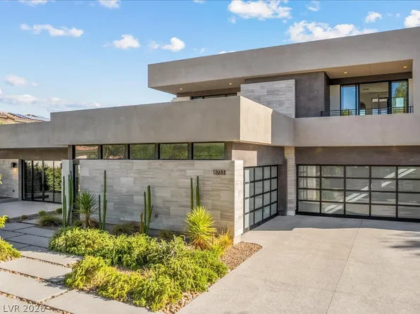 8733 Newport Isle Ct, Las Vegas, NV 89117