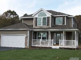14 Danamarie Ln, East Patchogue, NY 11772