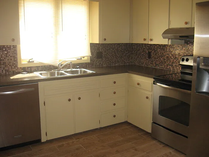 5633 Parker St — Photo 5