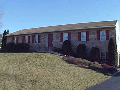 831 Tenby Ct, York, PA, 17402