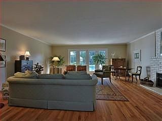 5th image of 20644 Carniel Ave