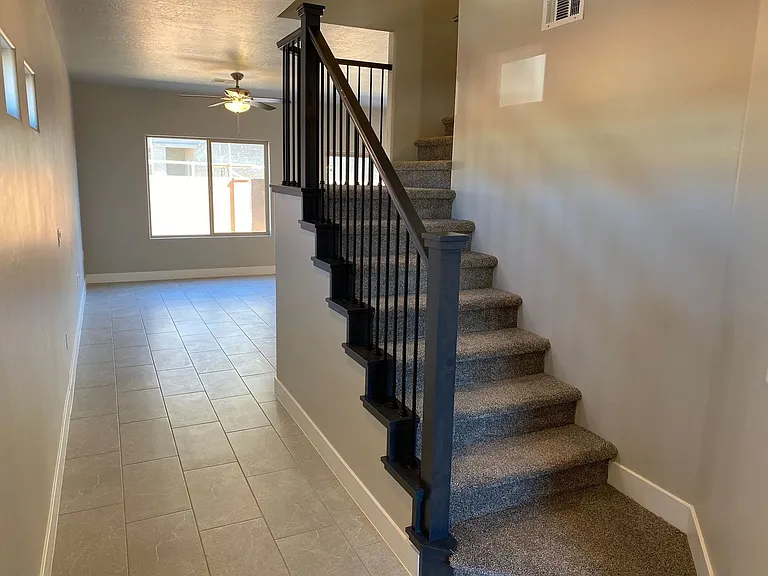 Red Mountain Vista Town Home — Photo 4