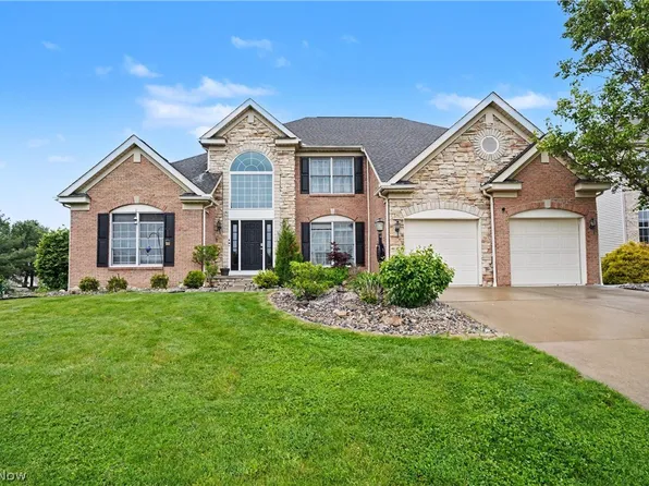 1257 Muchney Cir, Akron, OH 44312