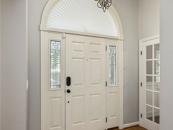 4th image of 4302 Doe Court