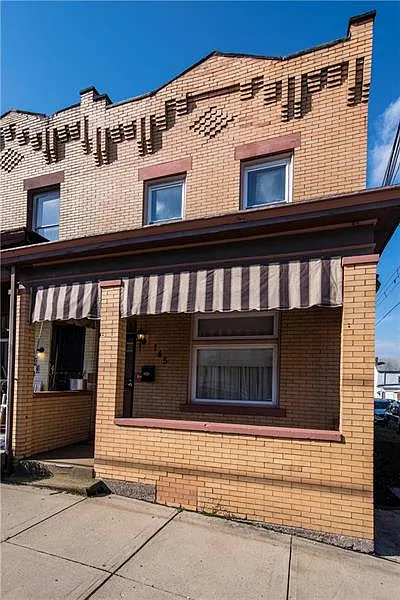 145 N Millvale Ave photo 1