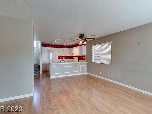5th image of 562 Candy Mint Ave