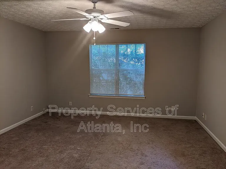 153 Oakland Blvd — Photo 5