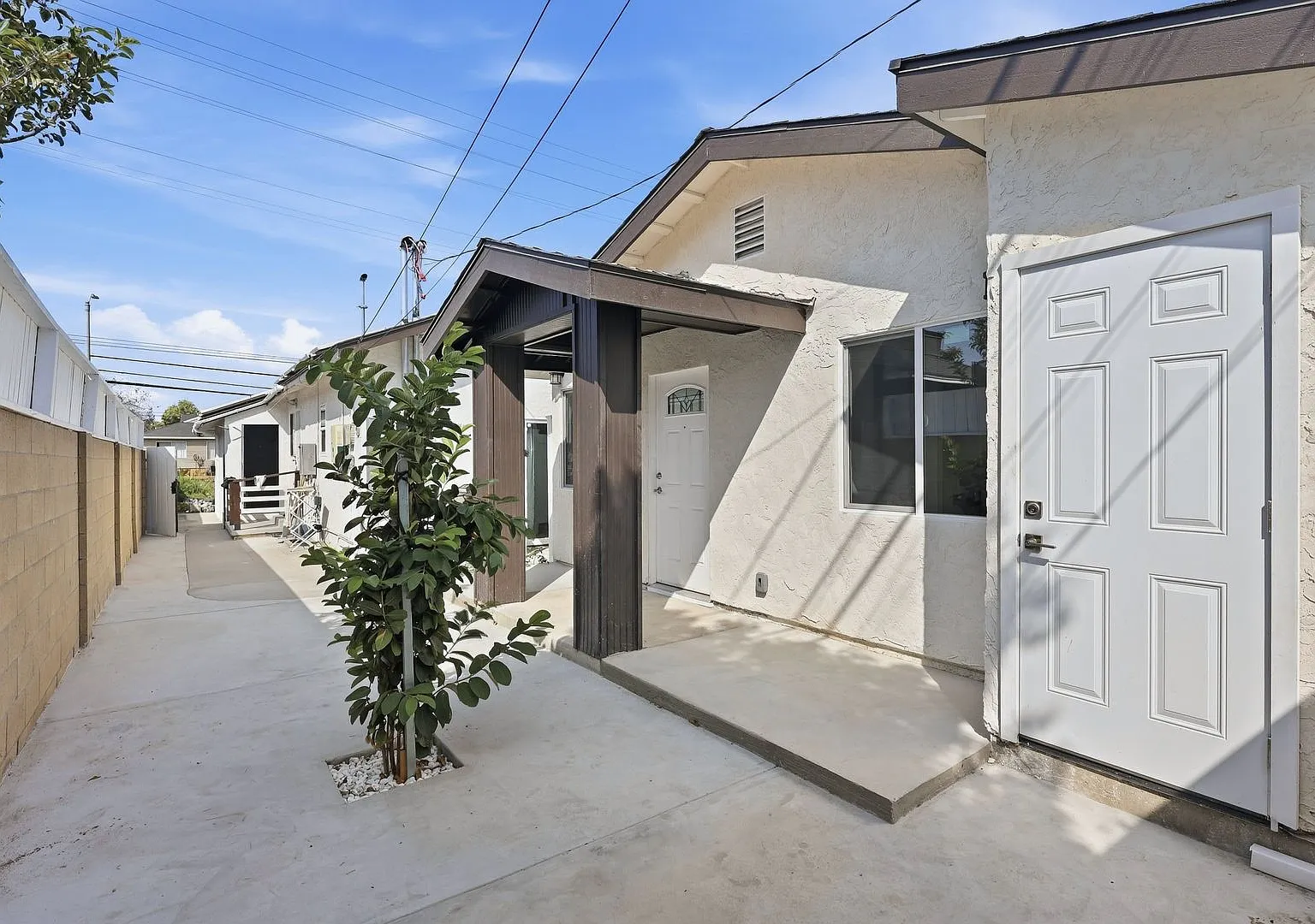 2 Bed/2 Bath - Back-house ADU - Lakewood, CA — Photo 4